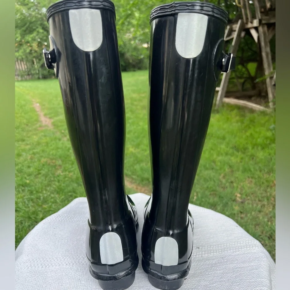 Hunter Black Gloss Rain Boots Size 5
